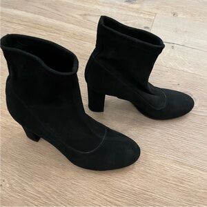 Barney’s New York Boots size 38.5, US 8.5, EUC